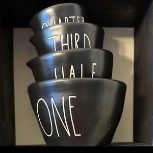 Rae Dunn black measuring cups